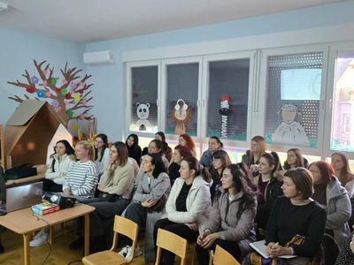 Predavanje Izazovi roditeljstva Dijete pred ekranom