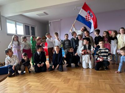 Cvjetići u pokladnom vjenčanju