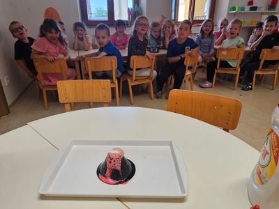 Mali znanstvenici na djelu