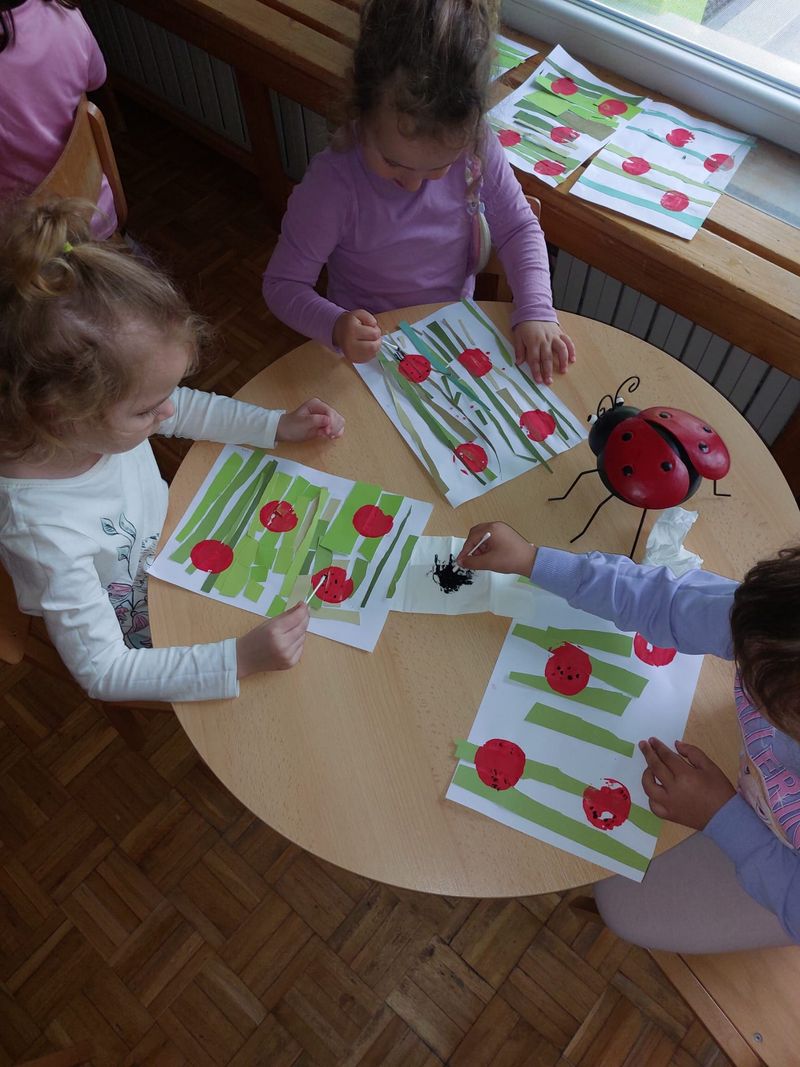 Šareni tjedni u skupini Pandice – istraživali smo svijet malih kukaca