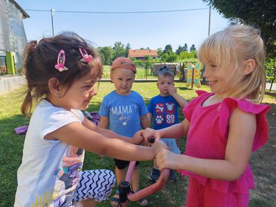 Igra, smijeh i zabava u dvorištu našeg vrtića